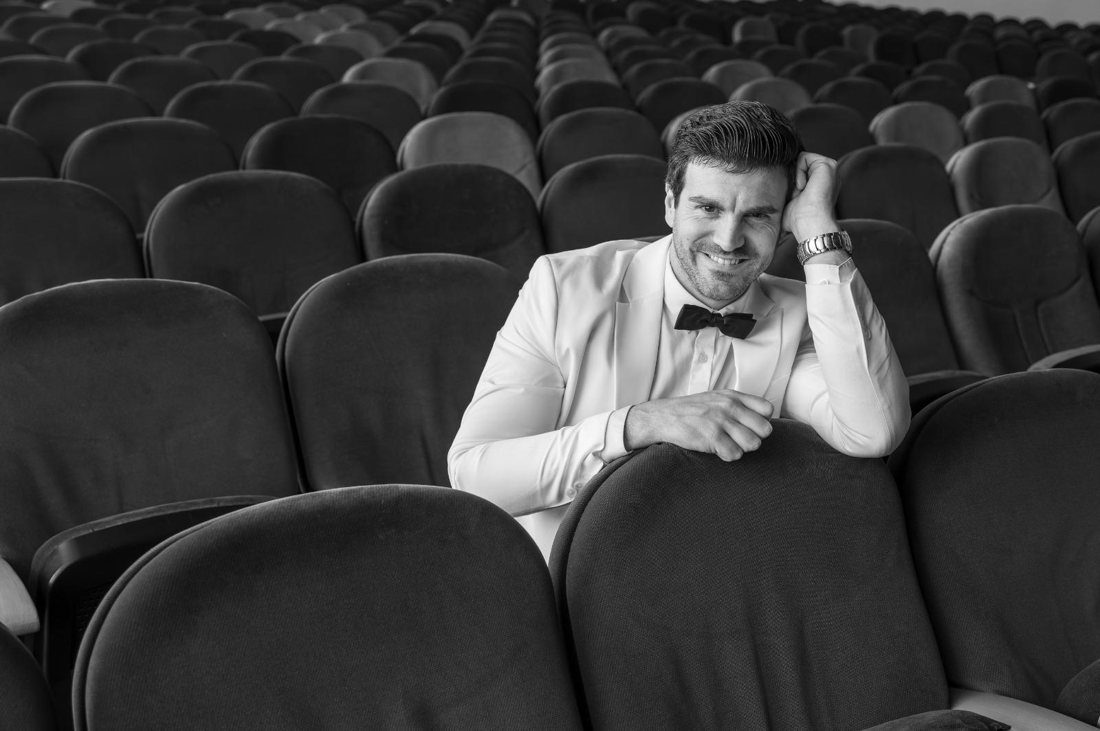 Pascual Andreu, tenor, en el patio de butacas